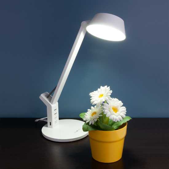 Фото №5 Светодиодная настольная лампа с сенсорным управлением 80426/1 белый